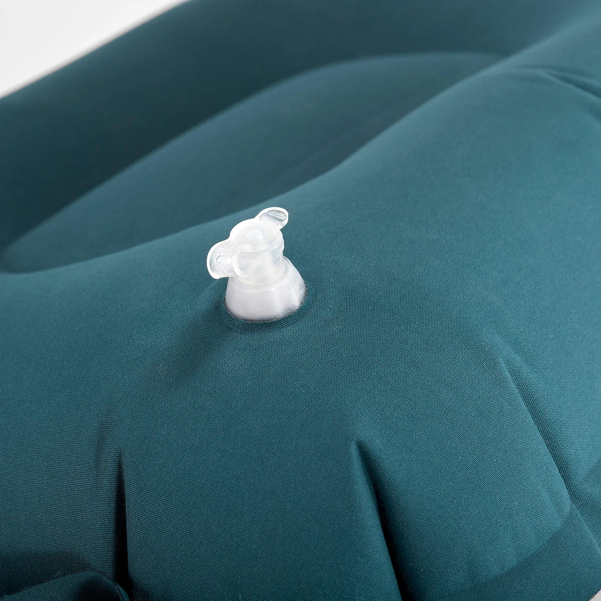Quechua INFLATABLE CAMPING PILLOW - AIR BASIC